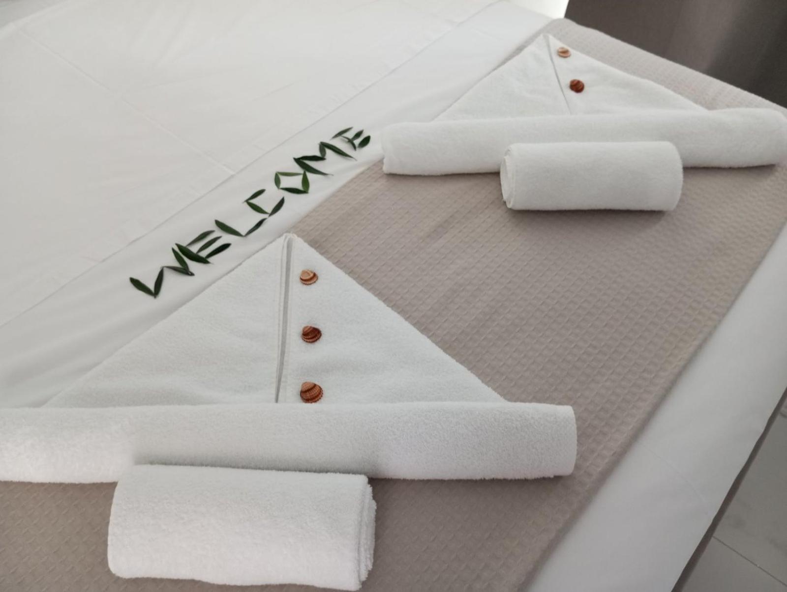 Three Charites Resort Gialova Dış mekan fotoğraf