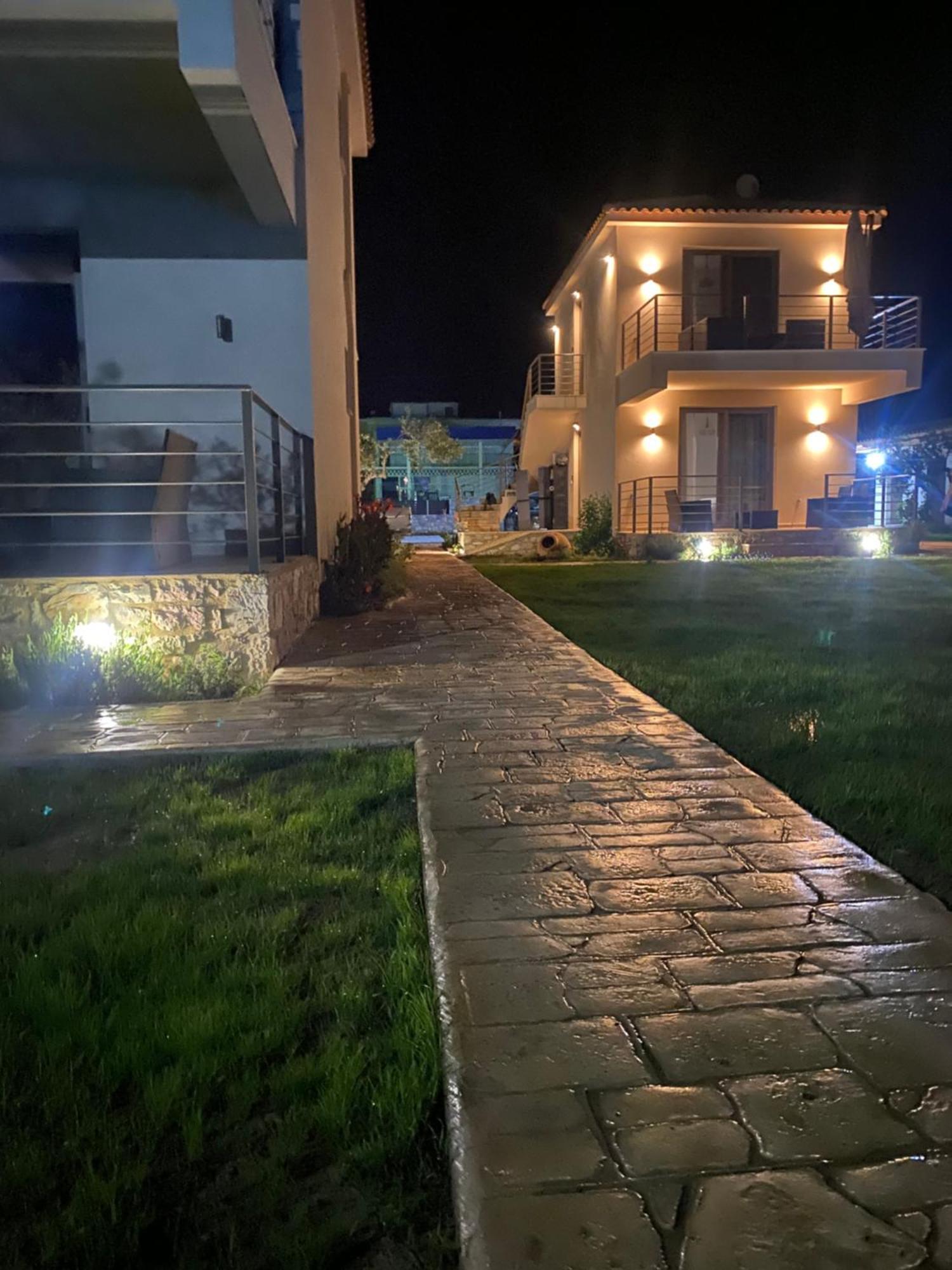 Three Charites Resort Gialova Dış mekan fotoğraf