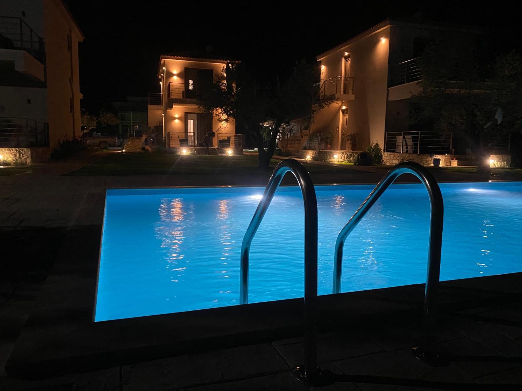 Three Charites Resort Gialova Dış mekan fotoğraf