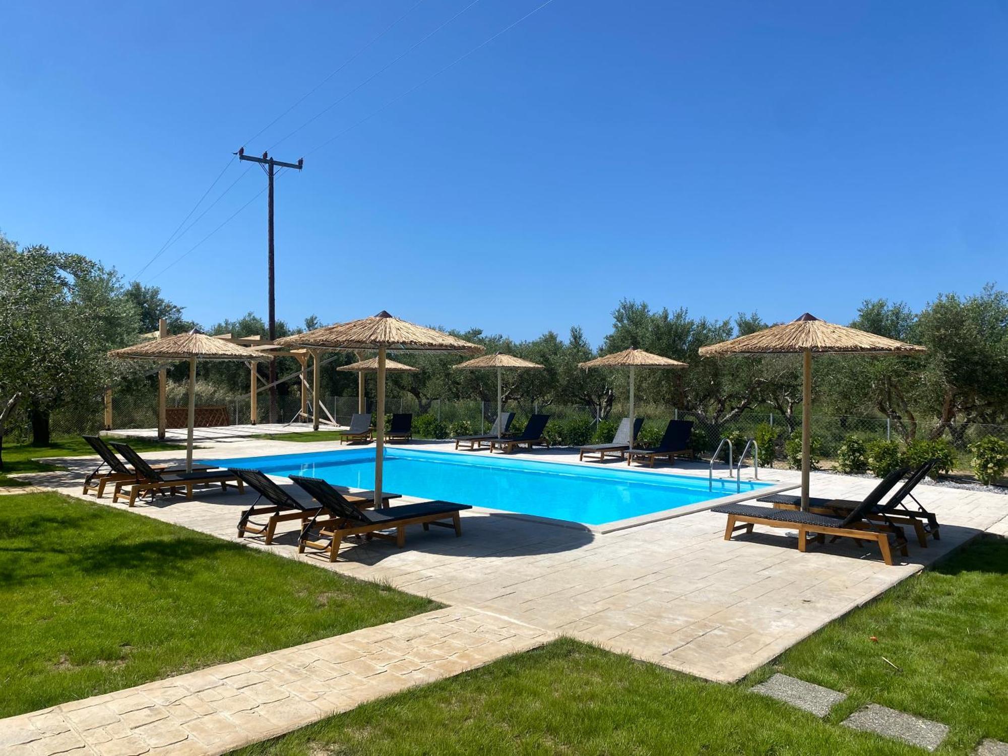 Three Charites Resort Gialova Dış mekan fotoğraf