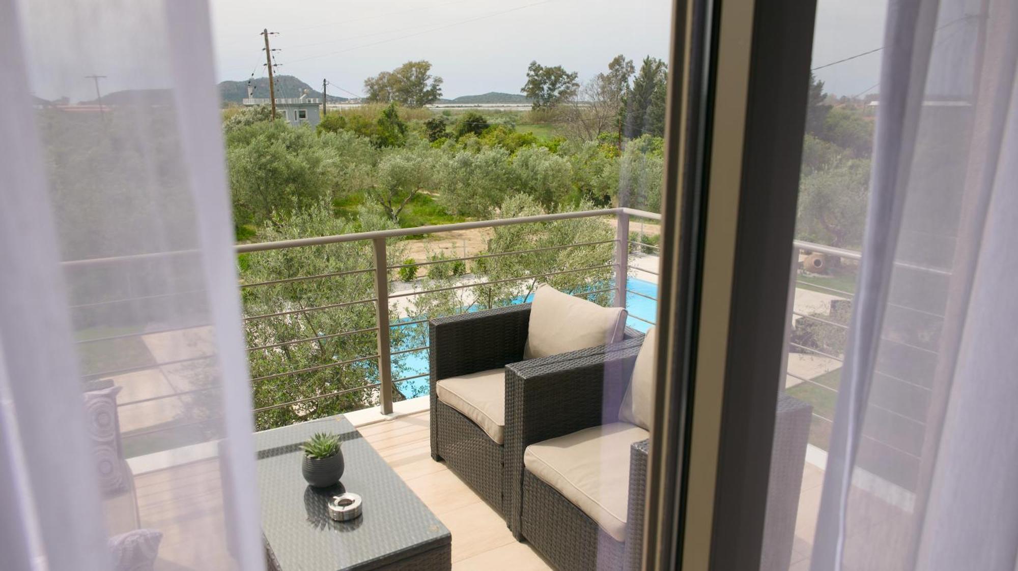 Three Charites Resort Gialova Dış mekan fotoğraf